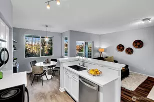 7004 Holly Park Dr S, Seattle, WA 98118 - Photo 8