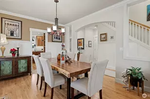 1110 N 27th Pl, Renton, WA 98056 - Photo 4