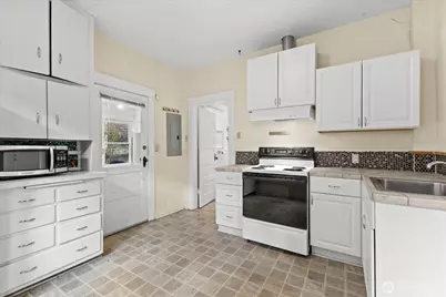 7361 17th Avenue NW, Seattle, WA 98117 - Photo 4