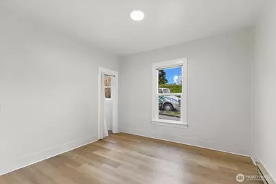 7361 17th Avenue NW, Seattle, WA 98117 - Photo 12