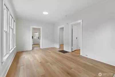 7361 17th Avenue NW, Seattle, WA 98117 - Photo 8