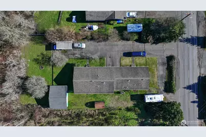 305 138th Street E, Tacoma, WA 98445 - Photo 12