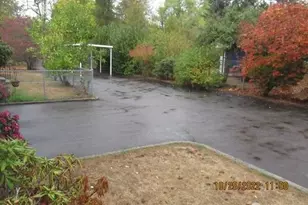 305 138 St E, Tacoma, WA 98445 - Photo 28