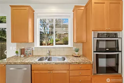 5610 NE 5th Court, Renton, WA 98059 - Photo 10