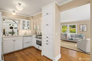 3832 48th Ave NE, Seattle, WA 98105 - Photo 10