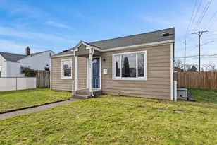 6802 S Oakes St, Tacoma, WA 98409 - Photo 2