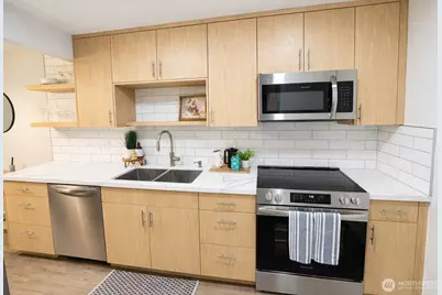 1910 75th Street SE #2E, Everett, WA 98203 - Photo 4