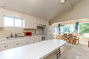 199 Wishkah St SW, Ocean Shores, WA 98569 - Photo 8