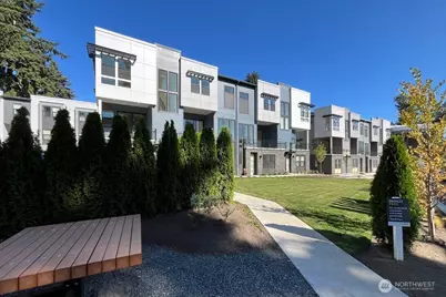 18811 99th Court NE #C, Bothell, WA 98011 - Photo 2