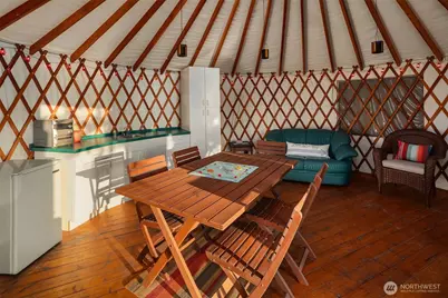 23 Yurt E Lake Sammamish Parkway NE, Sammamish, WA 98074 - Photo 8