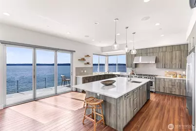 12065 30th Avenue SW, Burien, WA 98146 - Photo 8