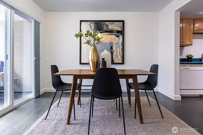 2001 E Yesler # 17, Seattle, WA 98122 - Photo 4