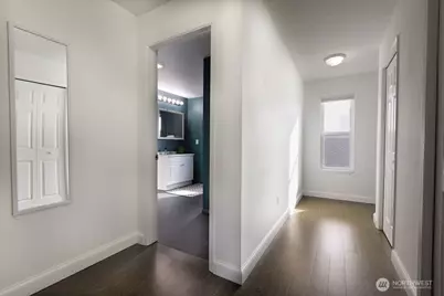 2001 E Yesler # 17, Seattle, WA 98122 - Photo 10