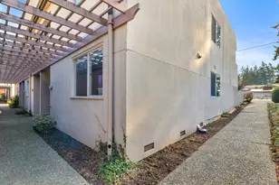 8225 212th St SW, Edmonds, WA 98026 - Photo 14