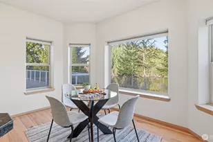 18432 W Lake Desire Dr SE, Renton, WA 98058 - Photo 12