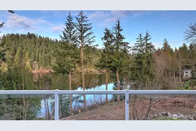 18432 W Lake Desire Drive SE, Renton, WA 98058 - Photo 36