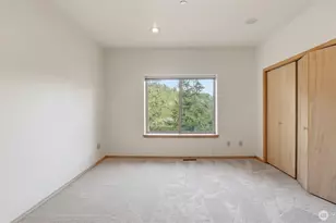 18432 W Lake Desire Dr SE, Renton, WA 98058 - Photo 26