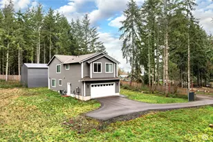 2554 Sand Dollar Rd W, Bremerton, WA 98312 - Photo 2