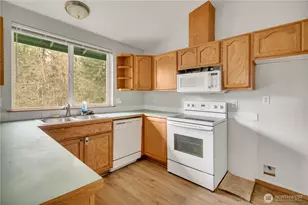 17301 W View Ln SE, Yelm, WA 98597 - Photo 12