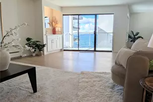 2104 Alki Ave SW, Seattle, WA 98116 - Photo 8