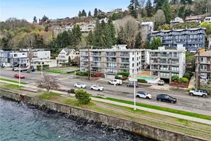 2104 Alki Ave SW, Seattle, WA 98116 - Photo 2