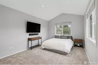 7423 Sunnyside Avenue N, Seattle, WA 98103 - Photo 20