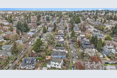 7423 Sunnyside Avenue N, Seattle, WA 98103 - Photo 34