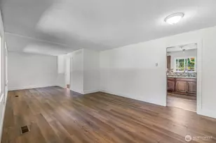 7051 S 125th St, Seattle, WA 98178 - Photo 10