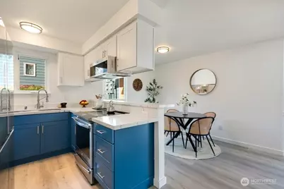 8401 25th Avenue SW #A, Seattle, WA 98106 - Photo 8