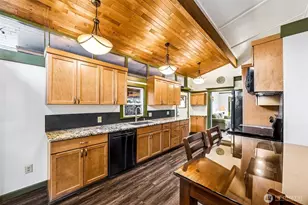 15648 10th Ave SW, Burien, WA 98166 - Photo 4