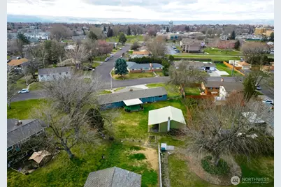 305 NE A Street, College Place, WA 99324 - Photo 36
