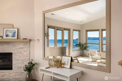 2401 Skyline Way #203 E., Anacortes, WA 98221 - Photo 2