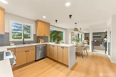 2604 NE 82nd Street, Seattle, WA 98115 - Photo 12