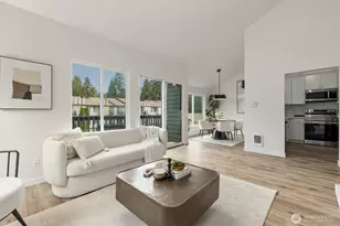 12904 126th Ct NE, Kirkland, WA 98034 - Photo 4