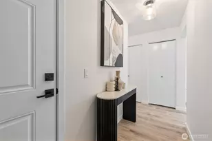 12904 126th Ct NE, Kirkland, WA 98034 - Photo 2