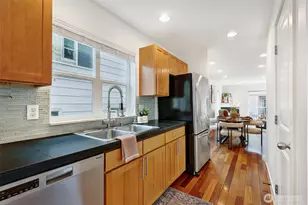 3435 21st Ave W, Seattle, WA 98199 - Photo 10