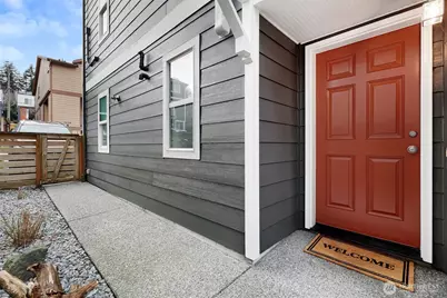 3435 21st Avenue W #A, Seattle, WA 98199 - Photo 2
