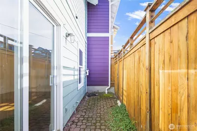 112 22nd Avenue #B, Seattle, WA 98122 - Photo 26