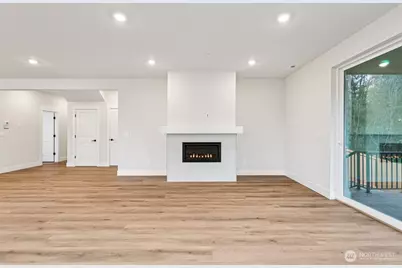 6418 213th (Lot 5) Avenue Ct E, Bonney Lake, WA 98391 - Photo 8