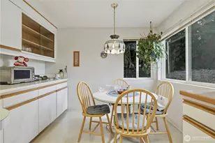 19640 SE 29th St, Sammamish, WA 98075 - Photo 12