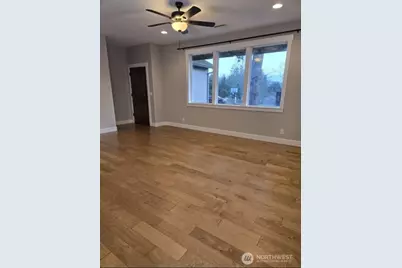 123 Heights Lane, Onalaska, WA 98570 - Photo 2