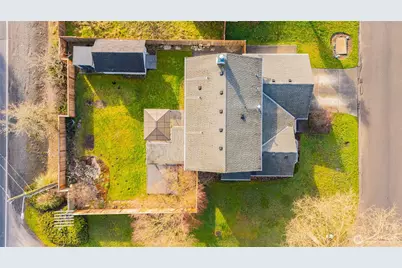 13005 10th Avenue Ct E, Tacoma, WA 98445 - Photo 36