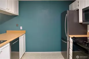 10501 8th Ave NE, Seattle, WA 98125 - Photo 6