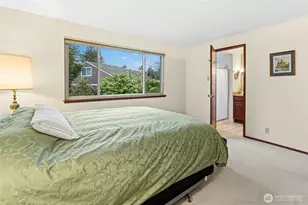 16602 NE 18th St, Bellevue, WA 98008 - Photo 20