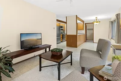 16602 NE 18th Street, Bellevue, WA 98008 - Photo 16