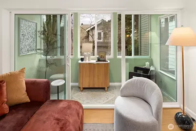 5901 Phinney Avenue N #206, Seattle, WA 98103 - Photo 4