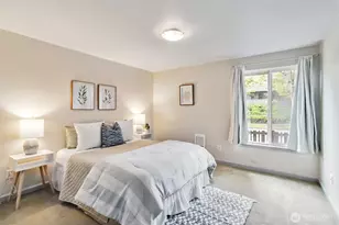 3661 Phinney Ave N, Seattle, WA 98103 - Photo 12