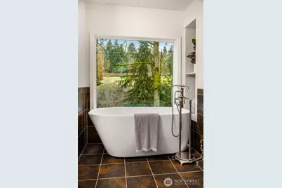 16437 241st Avenue SE, Issaquah, WA 98027 - Photo 30