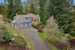 16437 241st Ave SE, Issaquah, WA 98027 - Photo 2