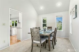 4310 209th Ave NE, Sammamish, WA 98074 - Photo 8